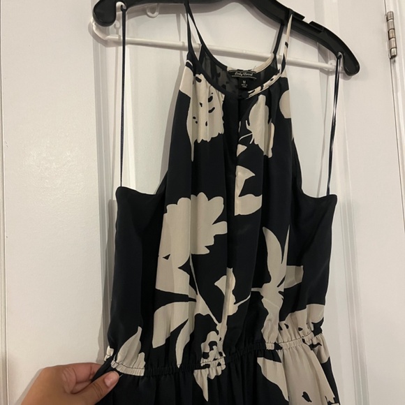 Beautiful silk halter neck maxi dress - Picture 5 of 6